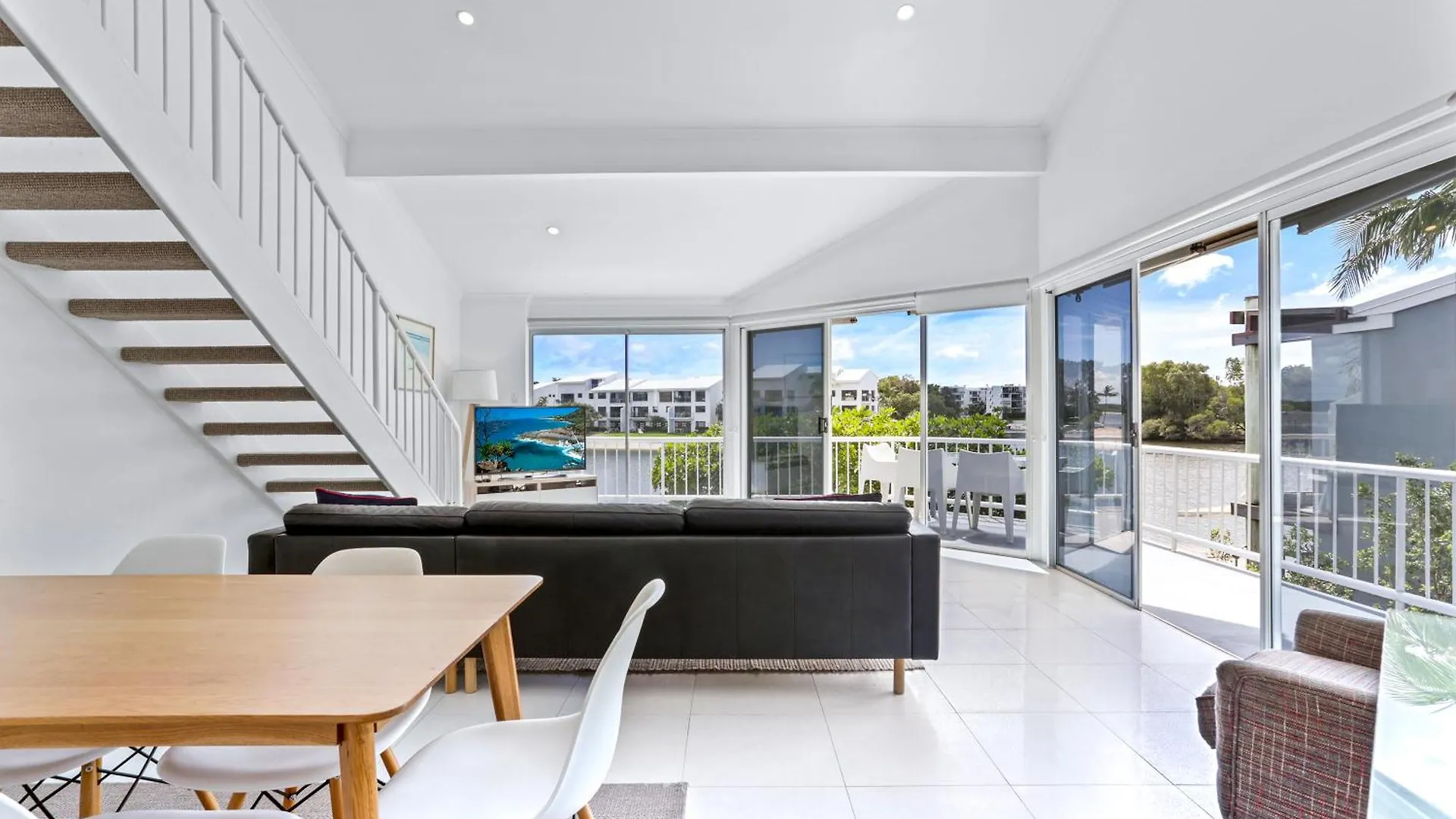 No 13 Noosa Riverfront Apartment Noosaville Australia